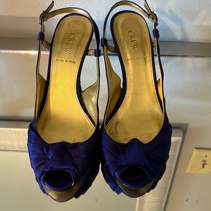 Blue satin sling back pumps